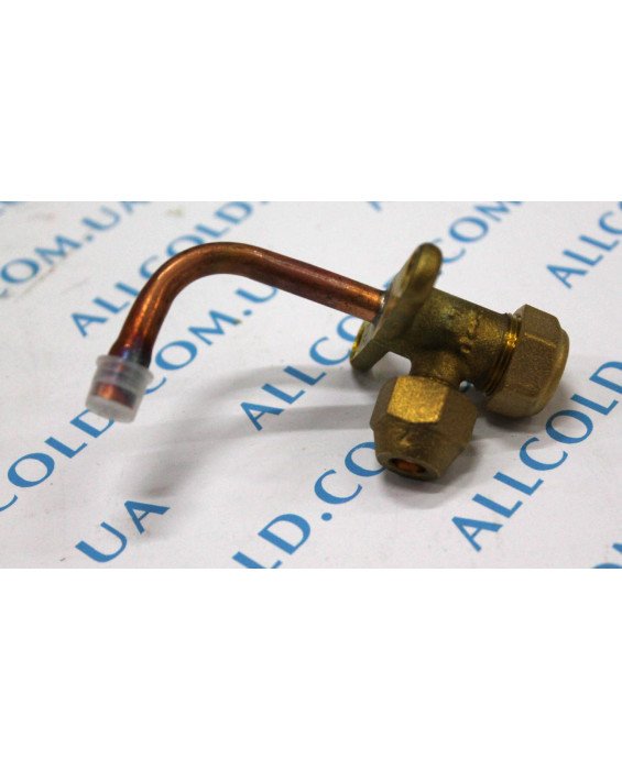 service valve (port) 1/4" angled 90 degrees
