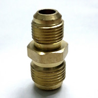 Соединитель 1/4" - 1/2"