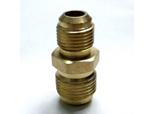 з'єднувач 3/8-/- 1/2"