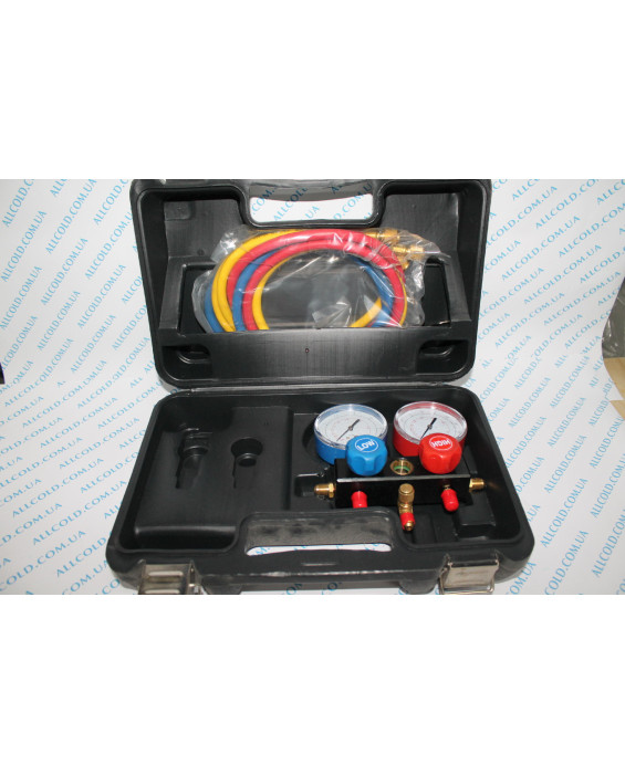 Pressure gauge. collector R - 410 a "in a suitcase" with hoses